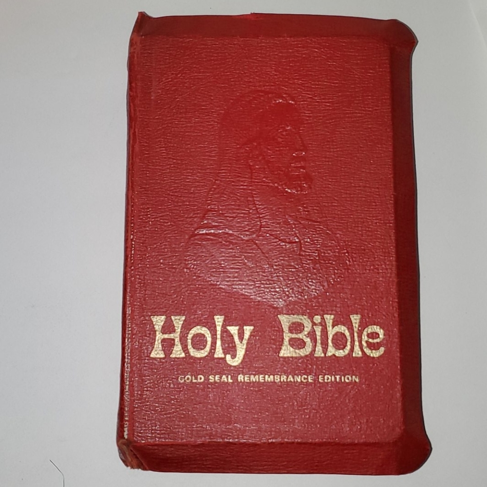 1966 Red VINTAGE KJV BIBLE Maps Prayers Photos Christian Religion Jesus